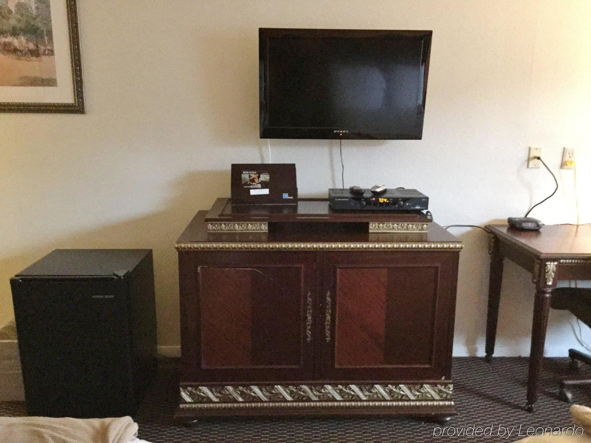 Americas Best Inn & Suites Urbana Extérieur photo