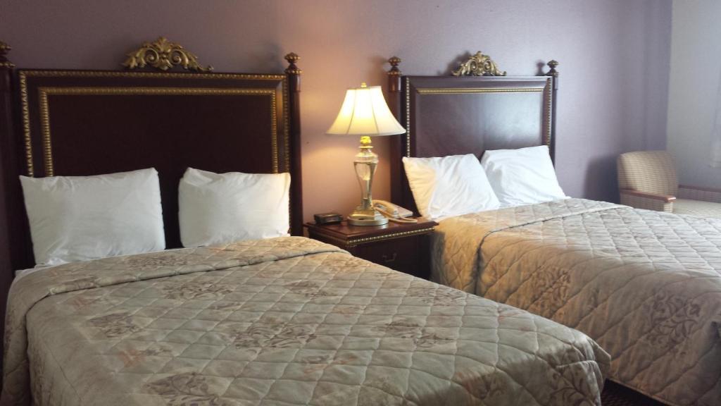 Americas Best Inn & Suites Urbana Chambre photo