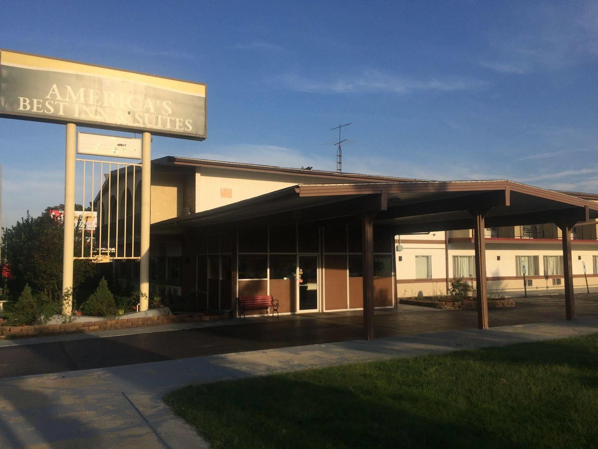 Americas Best Inn & Suites Urbana Extérieur photo