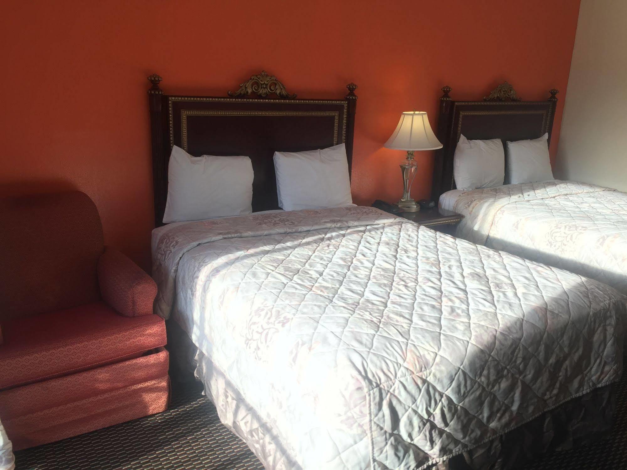 Americas Best Inn & Suites Urbana Extérieur photo