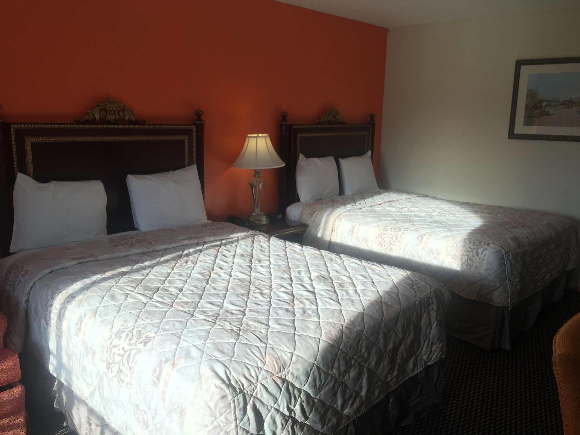 Americas Best Inn & Suites Urbana Extérieur photo