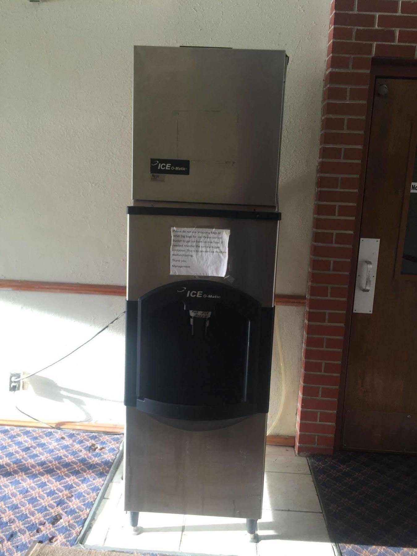 Americas Best Inn & Suites Urbana Extérieur photo